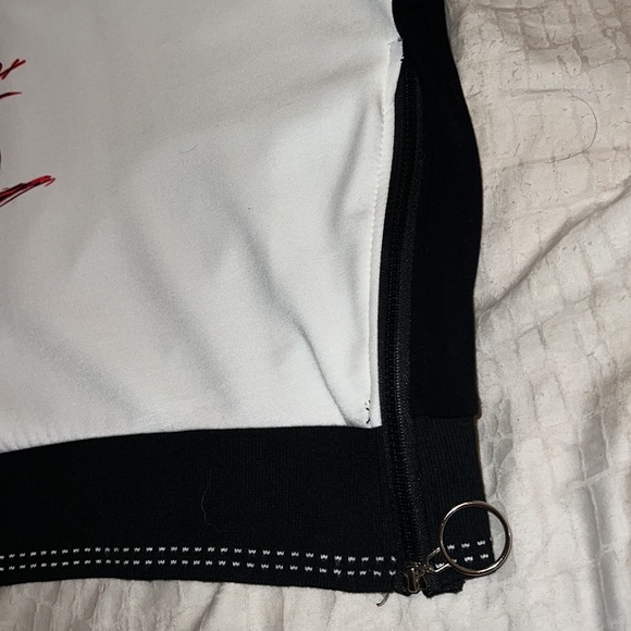 Minni & Mickey Sweater - Picture 5 of 7